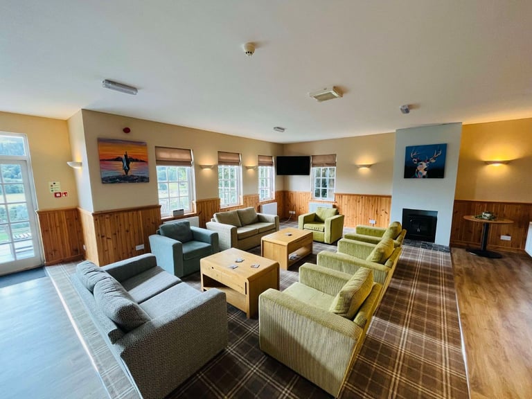 Bargain static caravan with huge decking & no site fees until 2027!