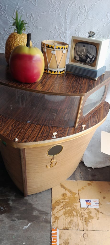 Boat Bar Vintage drinks