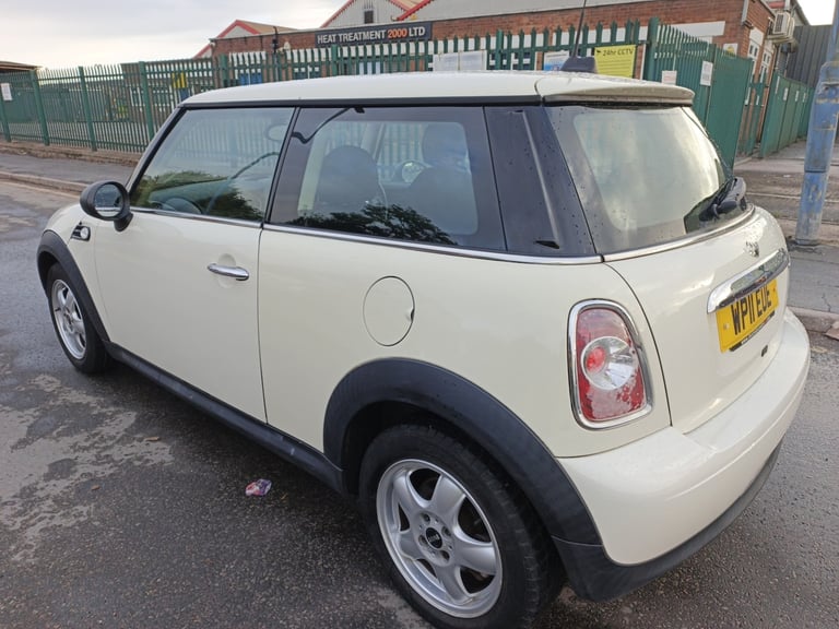 2011 MINI Hatch 1.6 One 3dr HATCHBACK Petrol Manual