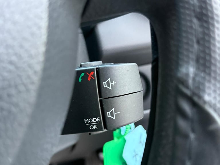 2014 Dacia Sandero 1.2 Ambiance Euro 5 5dr HATCHBACK Petrol Manual