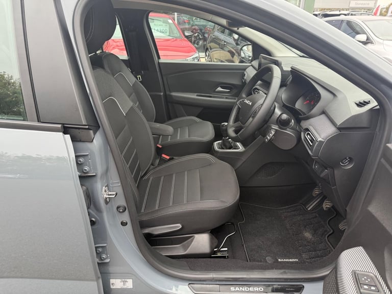 2025 Dacia Sandero Journey TCe 90 MY24 HATCHBACK Petrol Manual