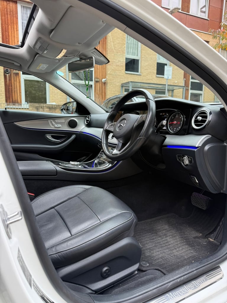 Mercedes-Benz, E CLASS, Saloon, 2017, Semi-Auto, 1950 (cc), 4 doors