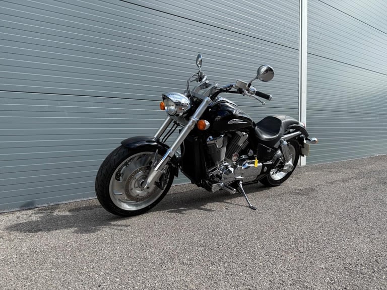 HONDA VTX1800 - 2001 Petrol Manual in Black