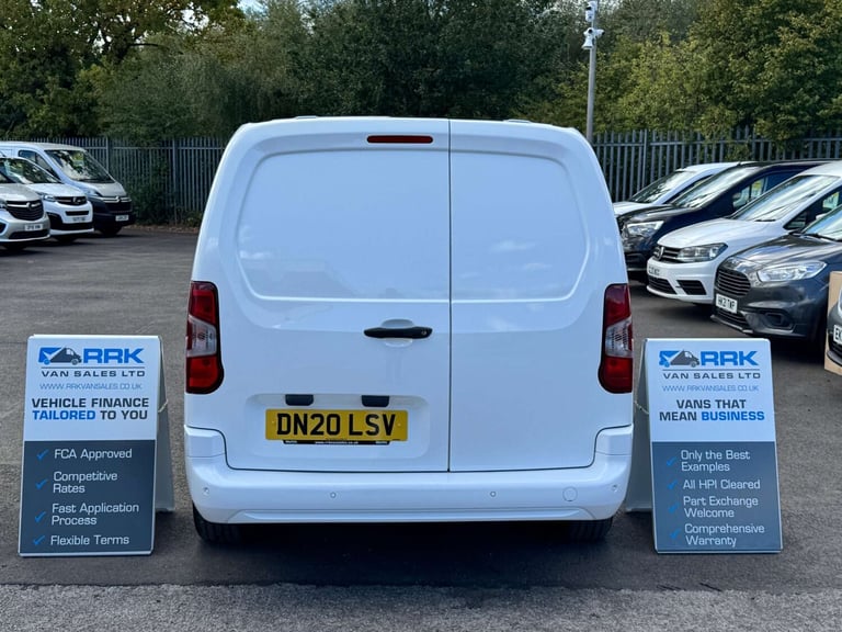2020 Vauxhall Combo 2300 1.5 Turbo D 100ps H1 Sportive Van PANEL VAN DIESEL Manual