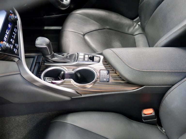 2020 Toyota Camry 2.5 VVT-h Excel CVT Euro 6 (s/s) 4dr Saloon Petrol/Electric Hybrid Automatic