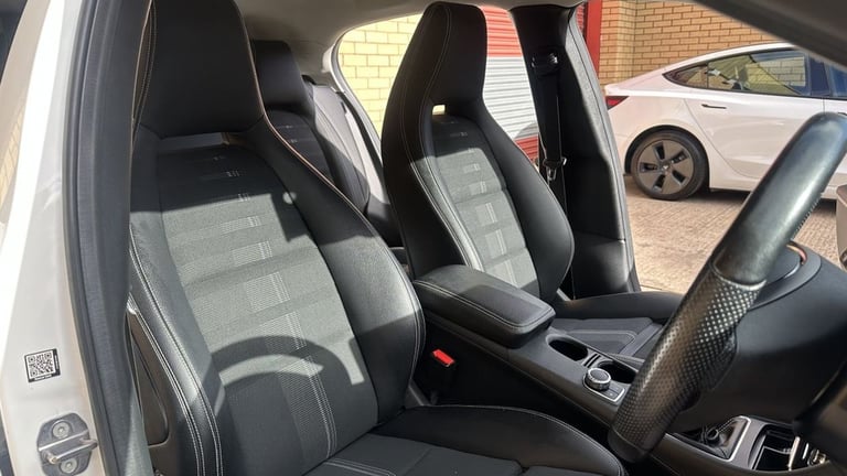 2018 Mercedes-Benz GLA 1.6 GLA180 Urban Edition SUV 5dr Petrol Manual Euro 6 (s/s) (122 ps) ESTAT...