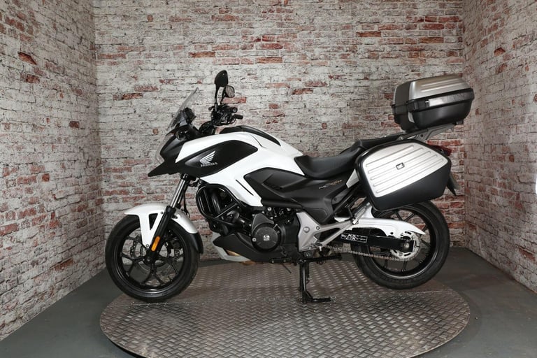 HONDA NC750X - 2016 Petrol Automatic in White