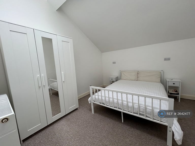 1 bedroom in Pear Tree Avenue, Bristol, BS41 (#2642477)
