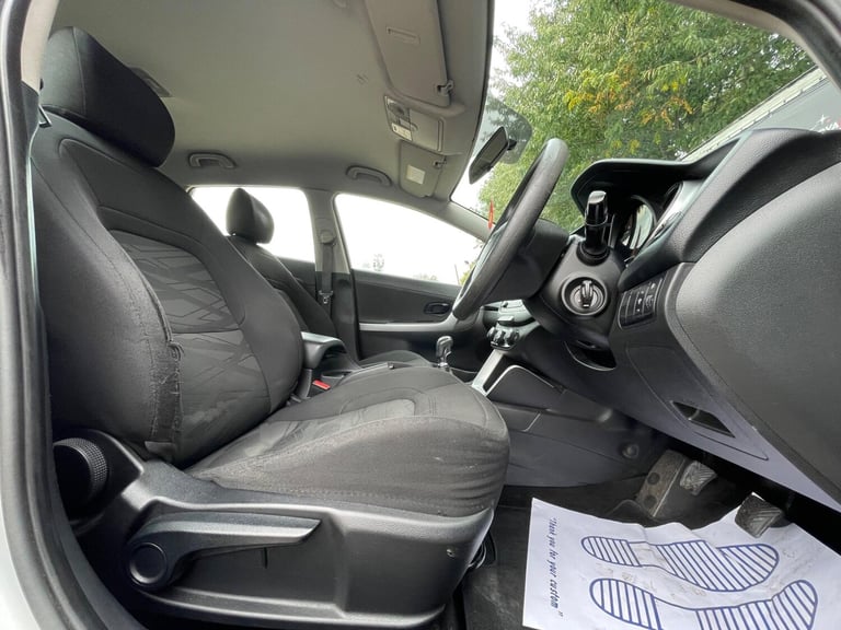 2013 Kia Ceed 1.4 CRDi 1 Euro 5 5dr HATCHBACK Diesel Manual