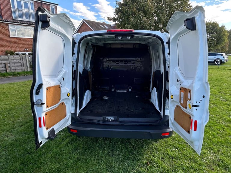 2014 Ford Transit Connect 1.6 TDCi 115ps Trend Van PANEL VAN DIESEL Manual
