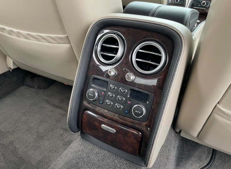 2006 Bentley Continental 6.0 W12 Flying Spur Auto 4WD Euro 4 4dr SALOON Petrol Automatic