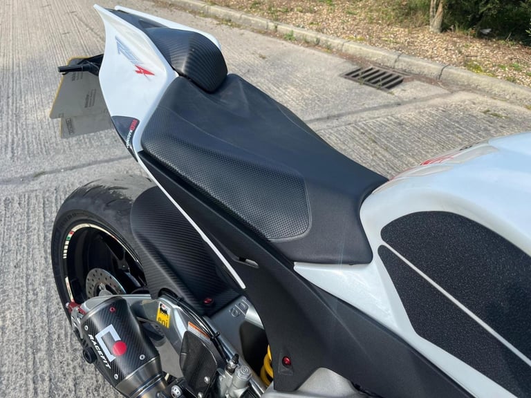 2015 65 APRILIA RSV4R A-PRC RSV1000 RSV4 R V4 MINT 8k MILES SPORTS SUPERBIKE