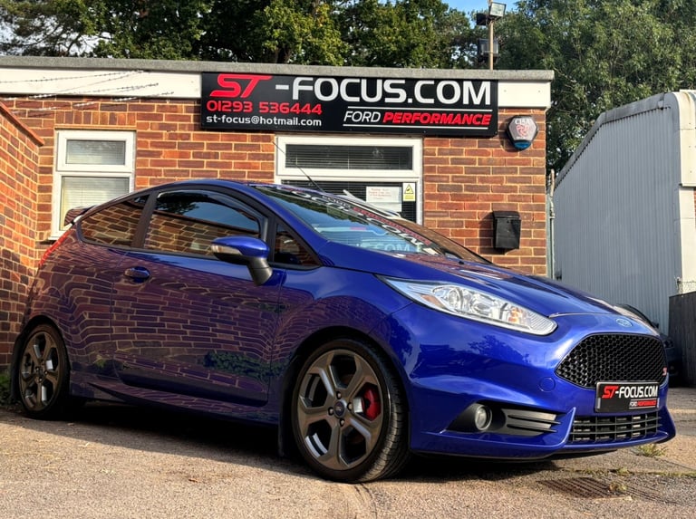 image for 2016 Ford Fiesta 1.6 EcoBoost ST-2.  LOW MILES JUST 33 000! FULL FORD SERVICE