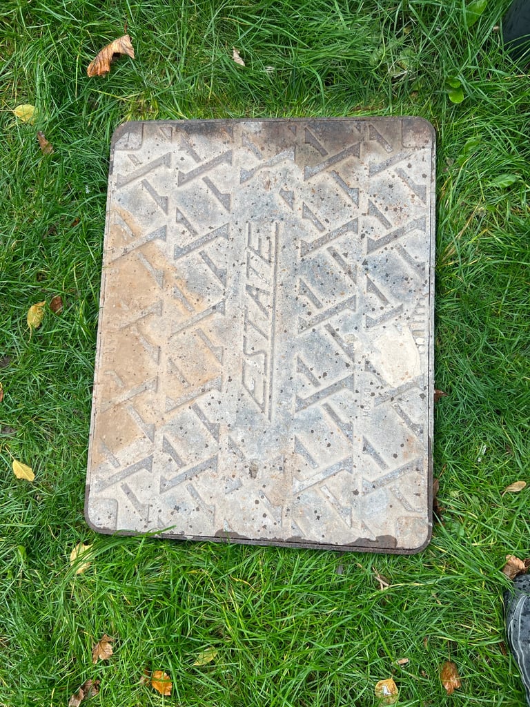 image for Cast iron manhole cover 