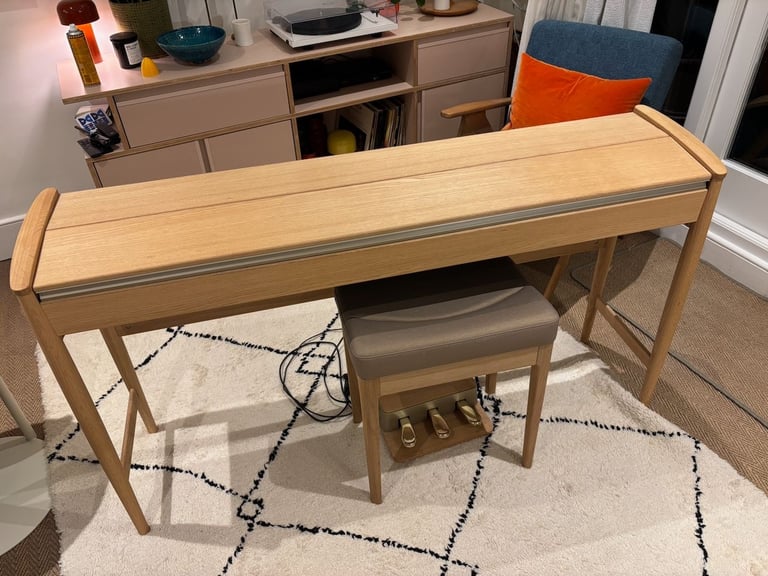 Roland Kiyola KF-10 Midcentury-style Electric Piano in Light Oak