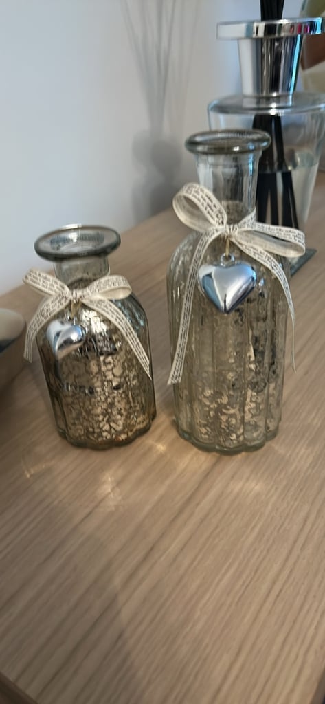 image for Pretty bottle type ornament 