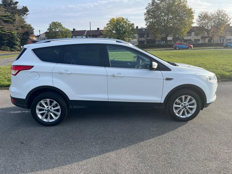  Ford Kuga 1.5T EcoBoost Titanium 2WD Euro 6 (s/s) 5dr Petrol Manual