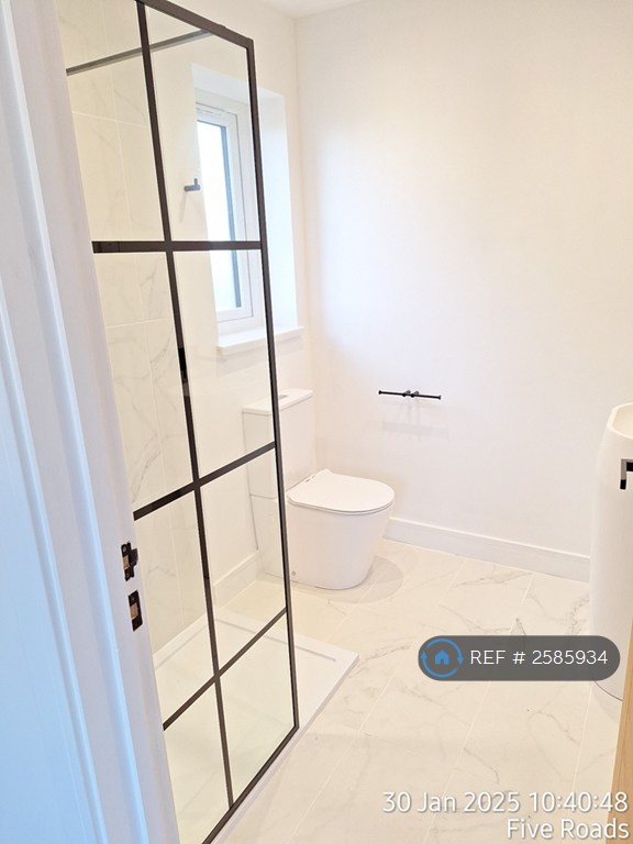 4 bedroom house in Llys Bryn Gwyrdd, Llanelli, SA15 (4 bed) (#2585934)