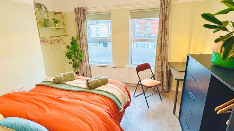 Short medium long term house east Belfast property rent to let 