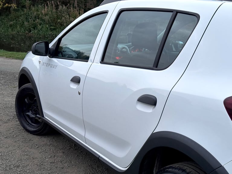 2017 Dacia Sandero Stepway 0.9 TCe Ambiance Hatchback 5dr Petrol Manual Euro 6