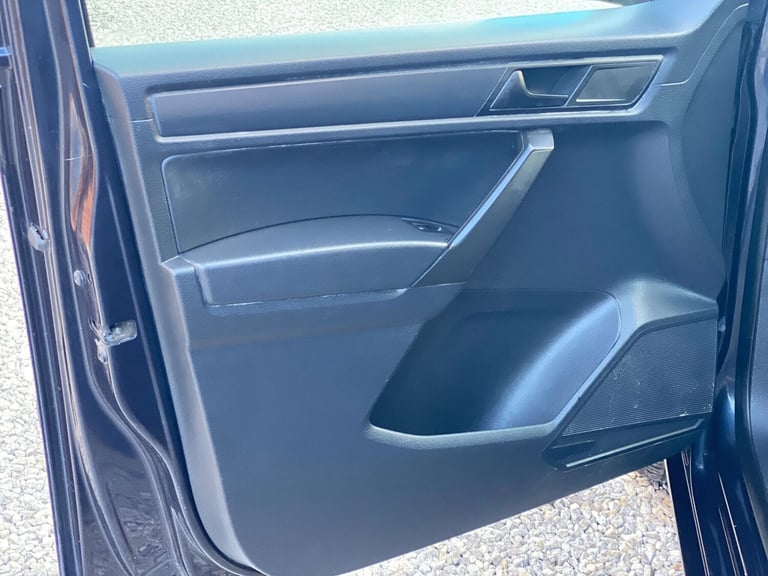 2016 Volkswagen Caddy DOUBLE BED—STOVE—AWNING—CRUISE PANEL VAN Diesel Manual