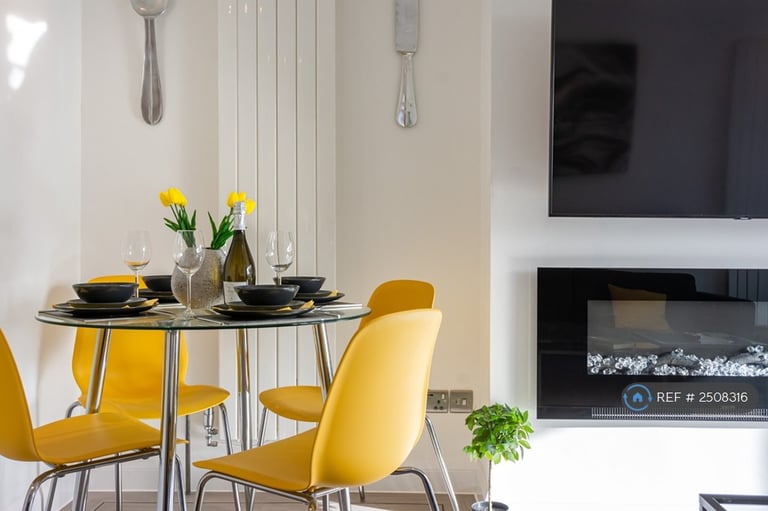 1 bedroom in Kettering, Kettering, NN15 (#2508316)