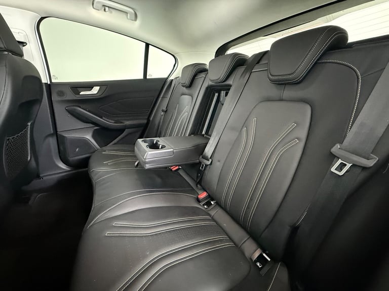 2020 Ford Focus 1.0T EcoBoost Vignale Euro 6 (s/s) 5dr HATCHBACK Petrol Manual