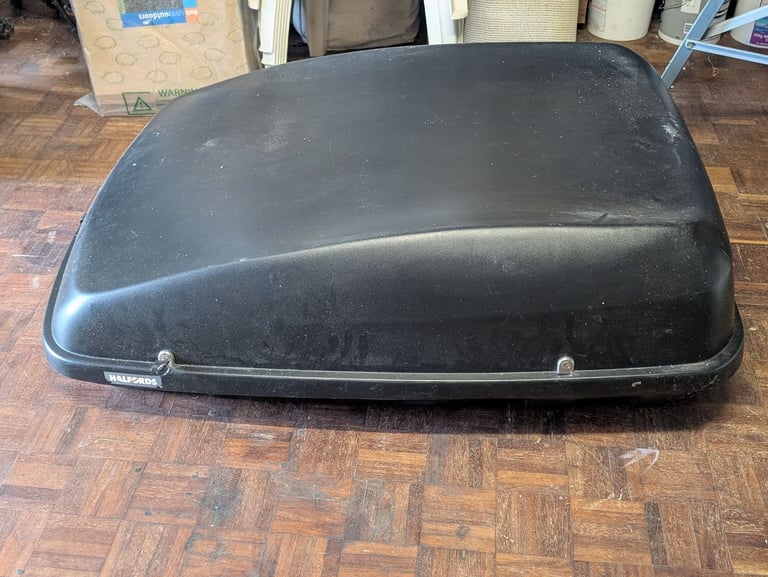 Halfords Roof Box