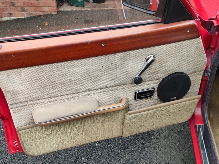 Ford, CORTINA GHIA AUTO, 1982, 1993 (cc)