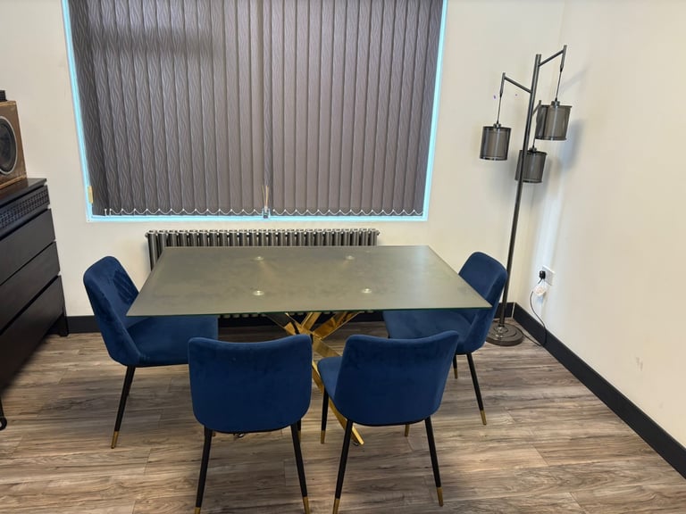 image for 6 Seater dining table set. Table,  4 chairs & Bench