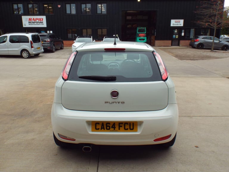 2014 Fiat Punto 1.2 Easy Euro 6 5dr HATCHBACK Petrol Manual