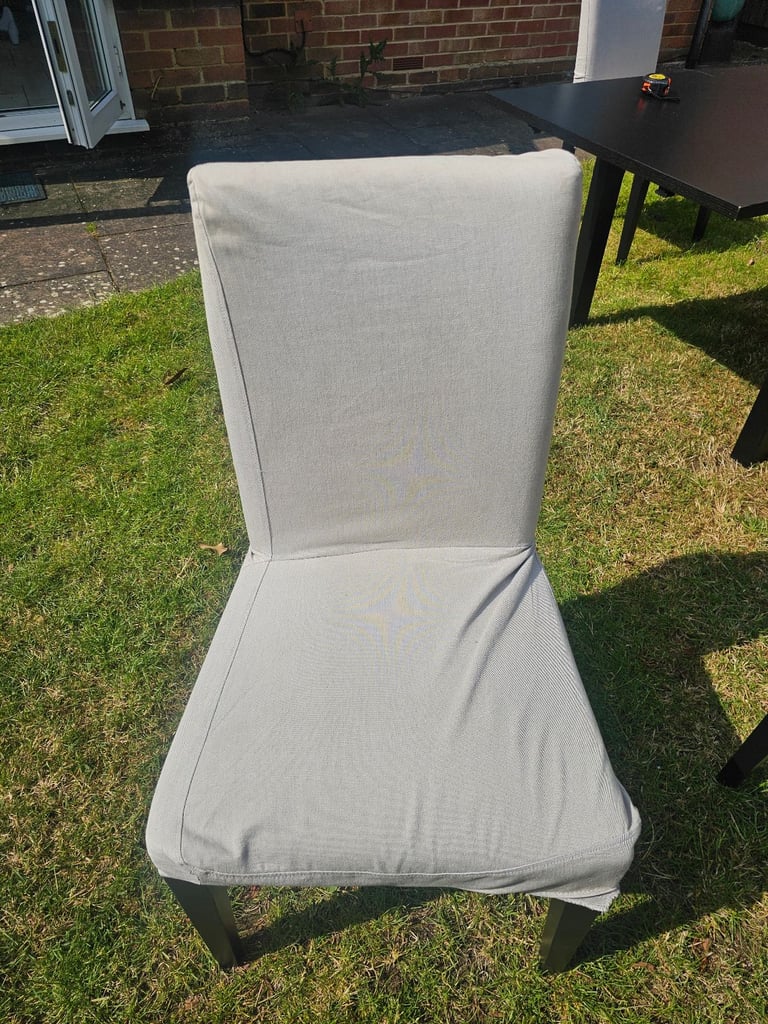 IKEA Dining Table Extendable with 4 chairs