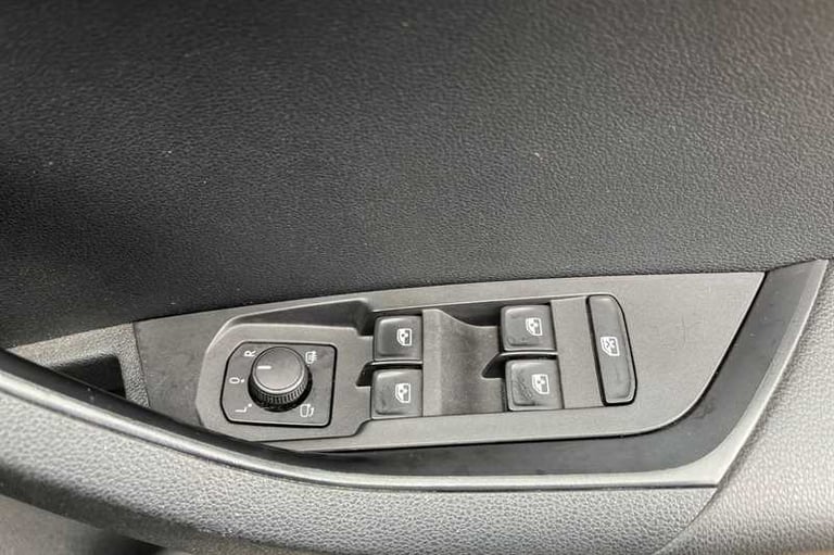 2022 Skoda Karoq 1.5 TSI SE Drive 5dr DSG ESTATE PETROL Automatic