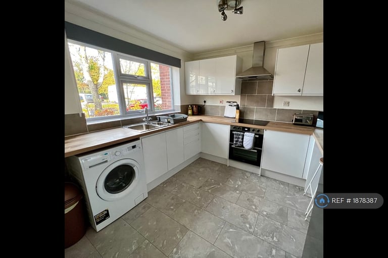 1 bedroom in Pedmore Close, Redditch, B98 (#1878387)