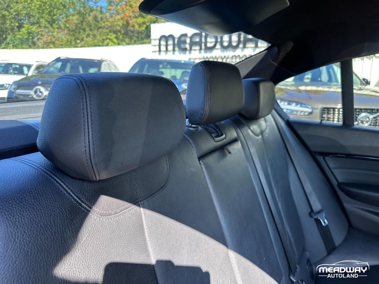 2017 BMW 3 Series 2.0 330e 7.6kWh M Sport Auto Euro 6 (s/s) 4dr SALOON Petrol/Electric Hybrid Aut...