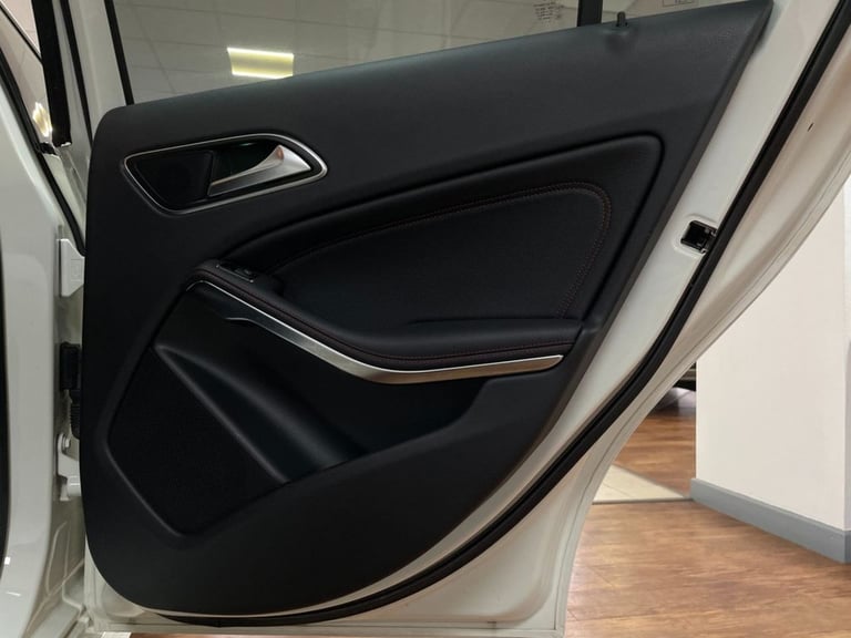 2016 Mercedes-Benz A-Class A180 AMG Line Premium 5dr HATCHBACK PETROL Manual