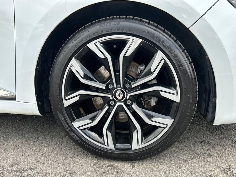 2022 Renault Clio 1.6 E-TECH full hybrid 145 Techno 5dr Auto Hatchback HYBRID ELECTRIC Automatic