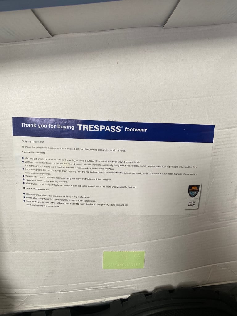 Trespass snow boots size 11 bnib 
