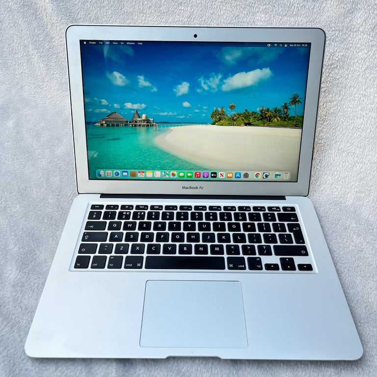 Apple Macbook Air 13 inch 