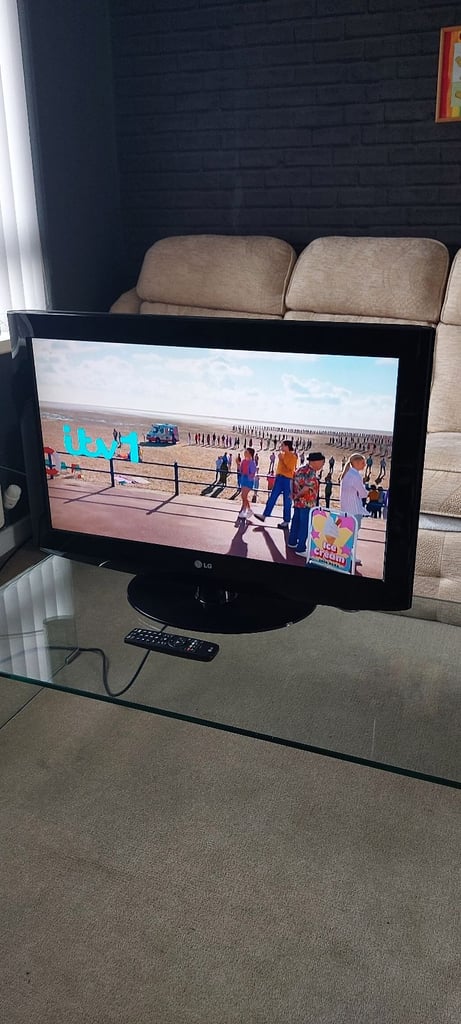 32 inch LG Freeview Tv