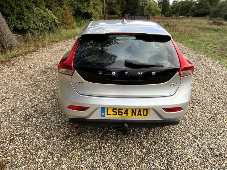2014 Volvo V40 1.6 D2 SE Lux Nav Hatchback 5dr Diesel Manual Euro 5 (s/s) (115 ps) Hatchback Dies...