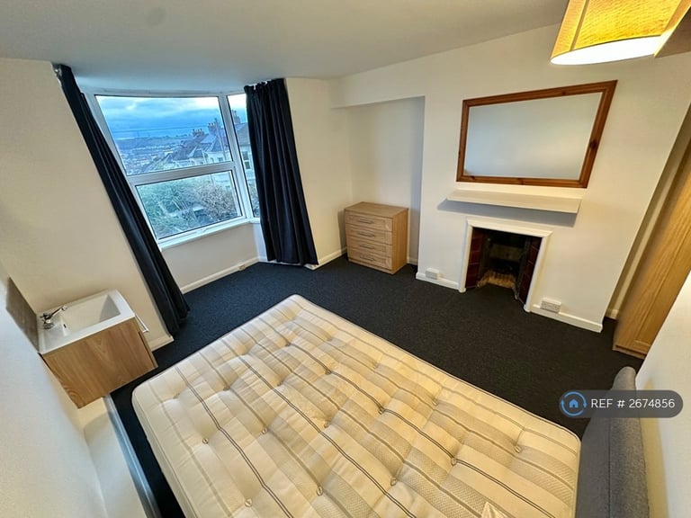 1 bedroom in Mount Gould Road, Plymouth, PL4 (#2674856)