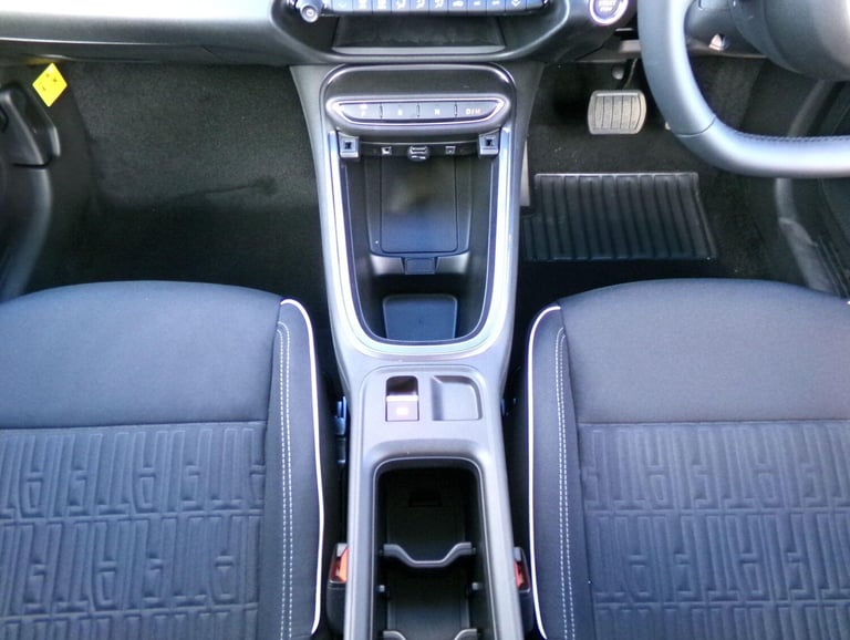 2025 Fiat 600 1.2 Hybrid 48V 136 5dr eDCT-6 HATCHBACK PETROL Automatic