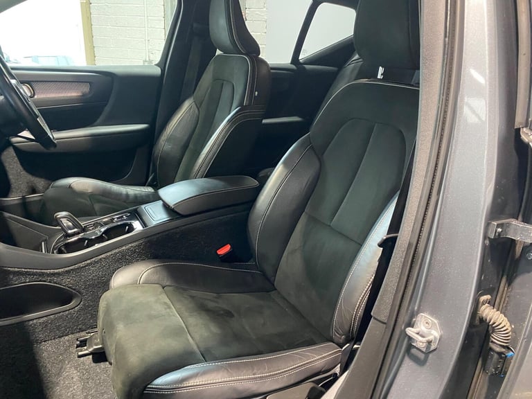  Volvo XC40 2.0 D3 R-Design Auto Euro 6 (s/s) 5dr Diesel Automatic