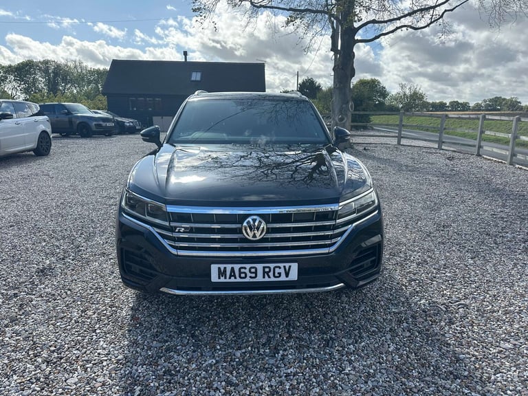 2019 Volkswagen Touareg 3.0 Touareg V6 R-Line TDI Auto 4WD 5dr SUV Diesel Automatic