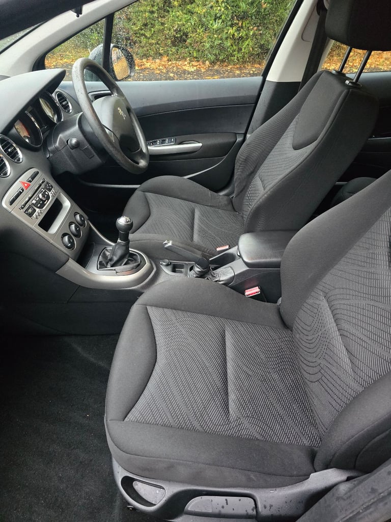 Peugeot, 308, Hatchback, 2012, Manual, 1560 (cc), 5 doors
