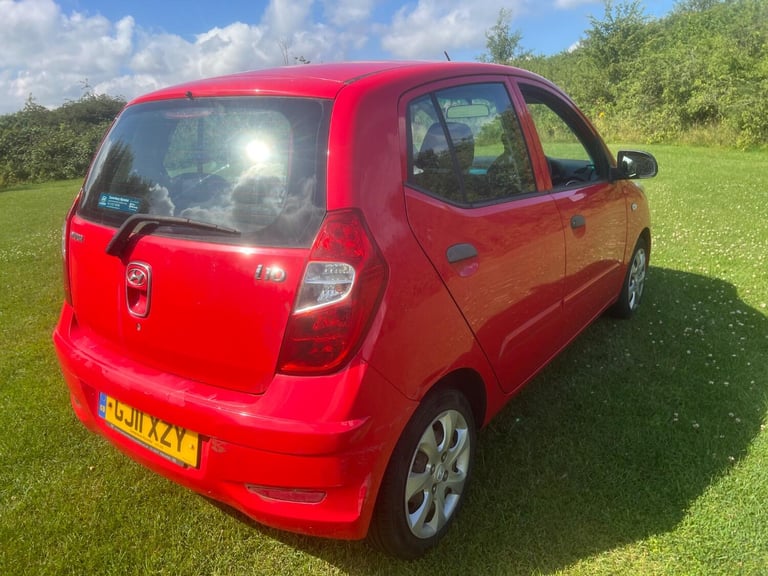 HYUNDAI I10 1.2 Classic Red Manual Petrol 2011