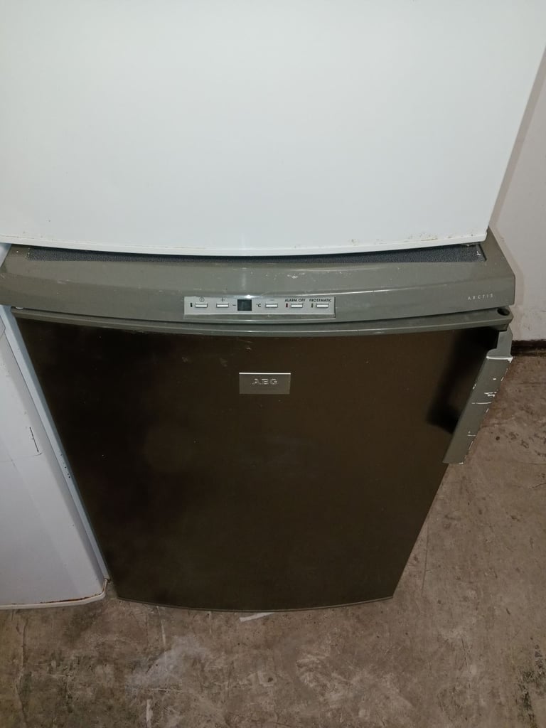 AEG silver under counter freezer 