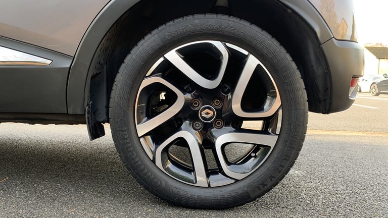 2018 Renault Captur 0.9 TCe ENERGY Iconic SUV 5dr Petrol Manual Euro 6 (s/s) (90 ps) SUV Petrol M...