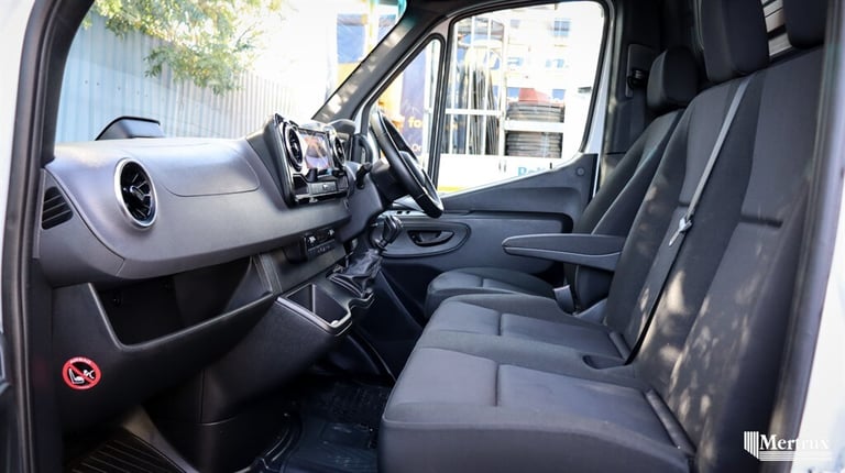 2024 Mercedes-Benz Sprinter 3.5t H2 Pro Van PANEL VAN DIESEL Manual